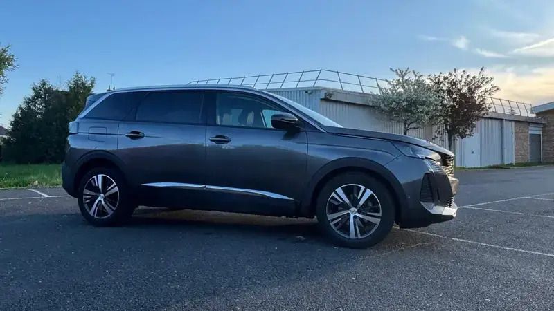 Utilisé 2022 Peugeot 5008 Allure Monospace | 21 500 € (Super prix) - Image 1/4