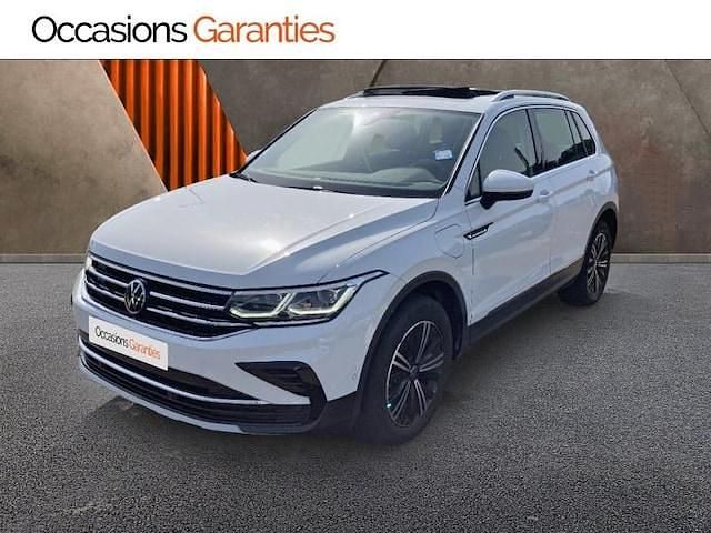Utilisé 2022 VW Tiguan Elegance SUV | 26 990 € (Prix juste) - Image 1/4