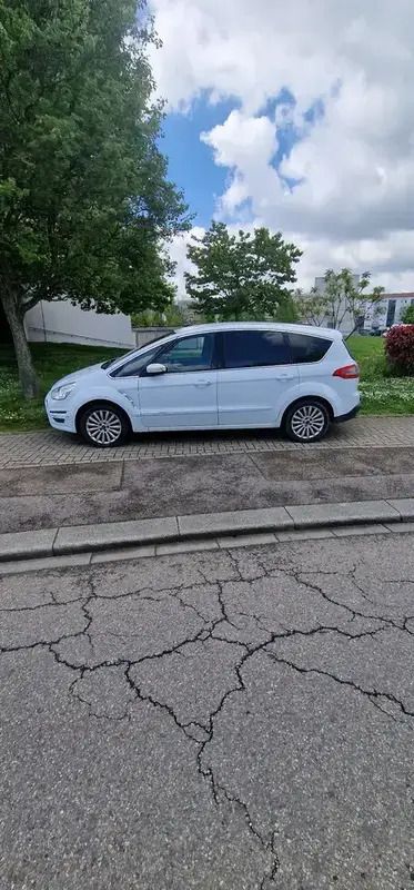 Utilisé 2014 Ford S-MAX Titanium Monospace | 3 700 € (Super prix) - Image 1/4