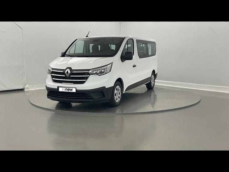 Blanc Utilisé 2023 Renault Trafic Zen Van | 31 999 € (Prix cher) - Image 1/4