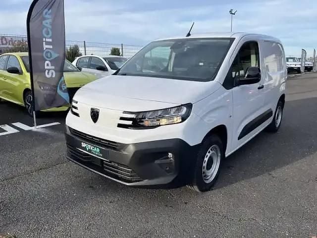 Blanc icy peinture opaque Occasion 2025 Peugeot Partner S Monospace | 22 990 € - Image 1/4