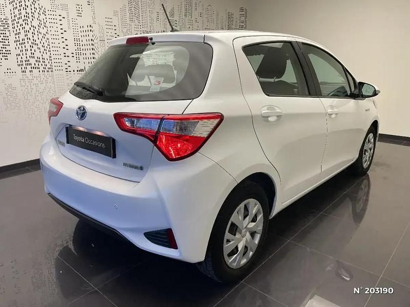 Occasion Toyota Yaris Hybrid Business Edition 100 ch (73 kW) 2019 Blanc Citadine