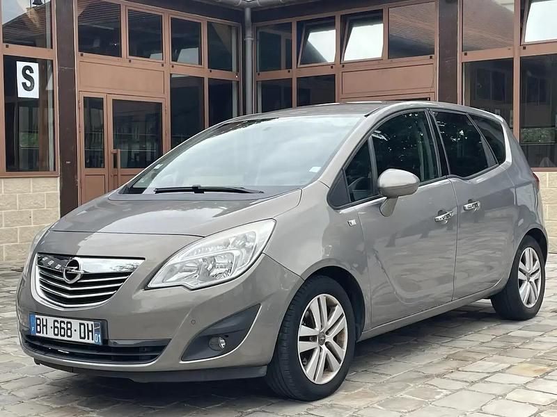 Utilisé 2011 Opel Meriva Cosmo Monospace | 2 990 € (Bon prix) - Image 1/4