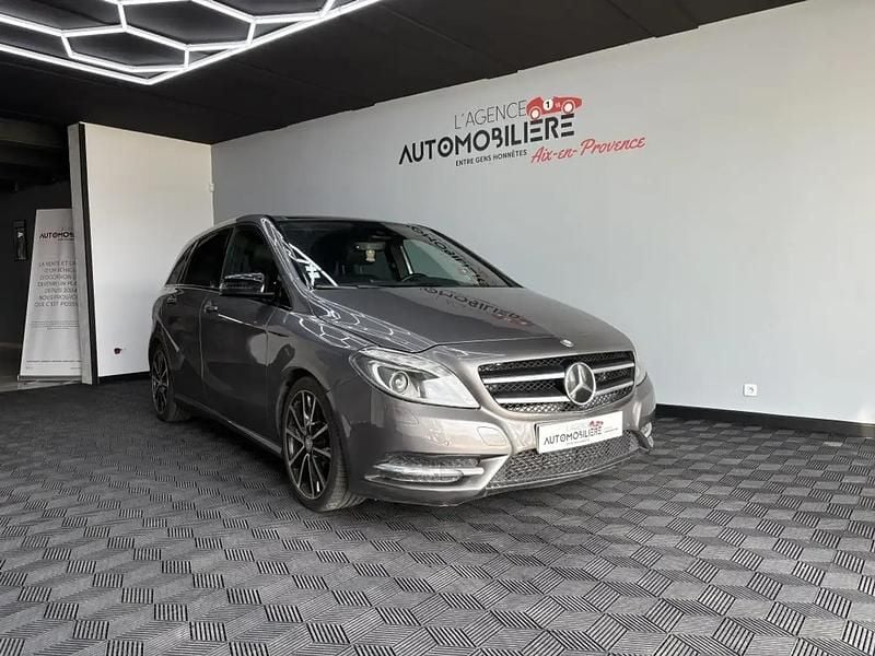 Gris Utilisé 2012 Mercedes B180 Monospace | 11 990 € (Prix juste) - Image 1/4