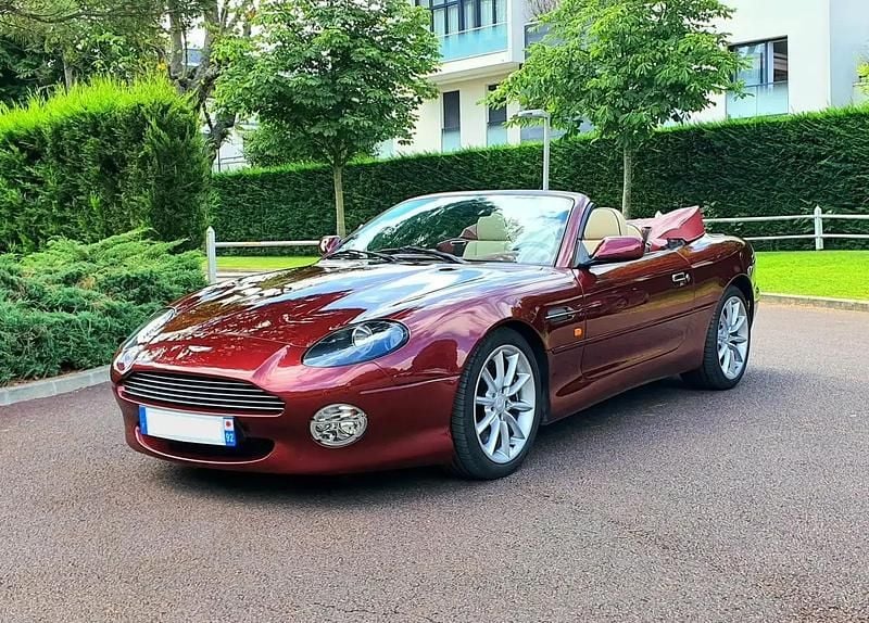 Rouge Utilisé 2002 Aston Martin DB7 Cabriolet | 67 500 € - Image 1/4