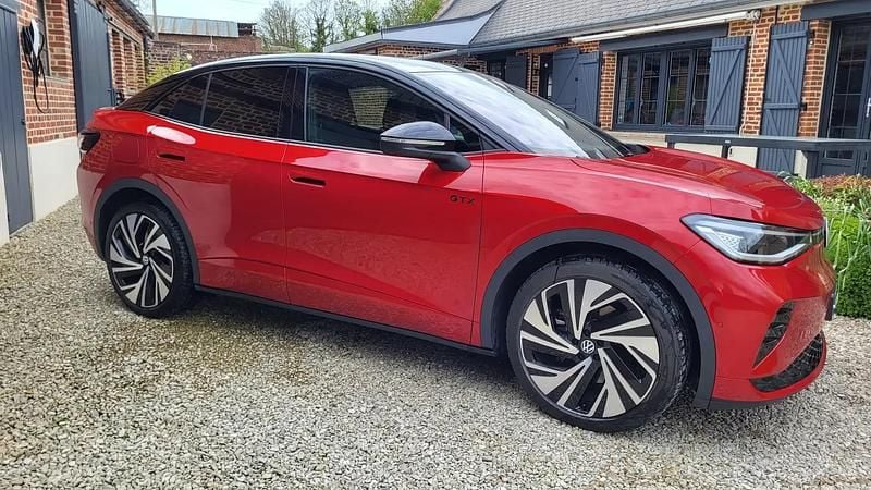 Rouge Utilisé 2023 VW ID.5 GTX SUV | 35 900 € (Prix juste) - Image 1/4