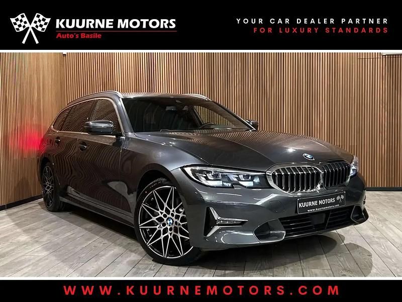 Gris Utilisé 2020 BMW 330e Sport Line Break | 29 900 € (Bon prix) - Image 1/4