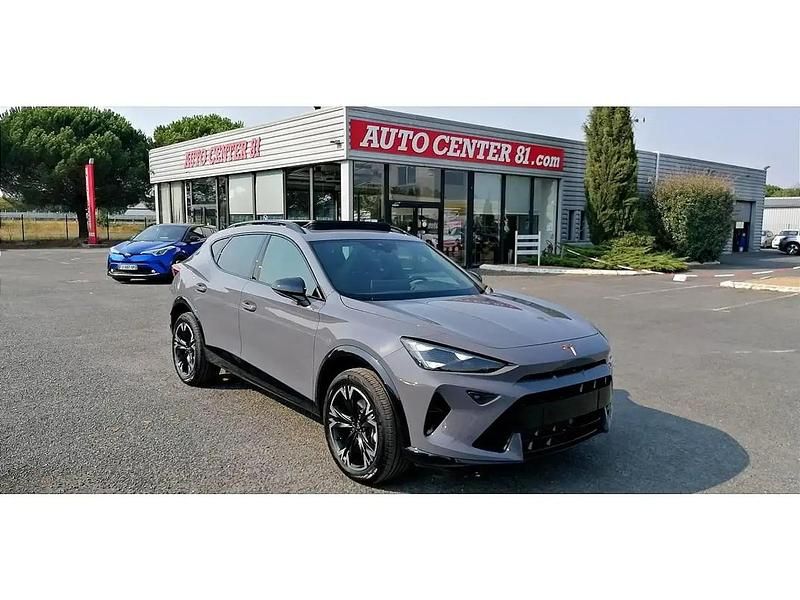 Gris Nouvelle 2025 Cupra Formentor SUV | 46 990 € - Image 1/4