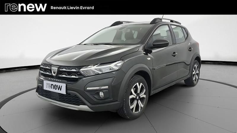 Noir Utilisé 2021 Dacia Sandero Comfort Citadine | 13 999 € (Prix juste) - Image 1/4