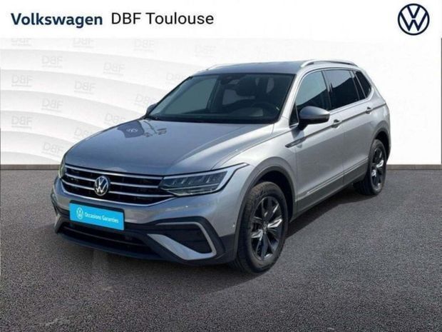Argente Utilisé 2023 VW Tiguan Allspace Life SUV | 37 990 € (Prix juste) - Image 1/4
