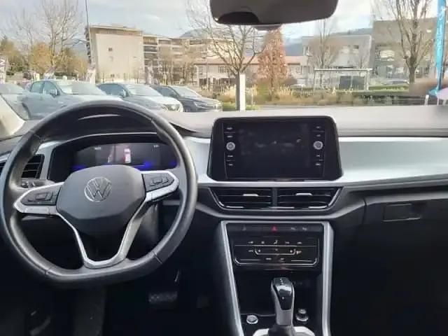 Occasion VW T-Roc Life 2023 Rouge roi métallisée/toit noir SUV