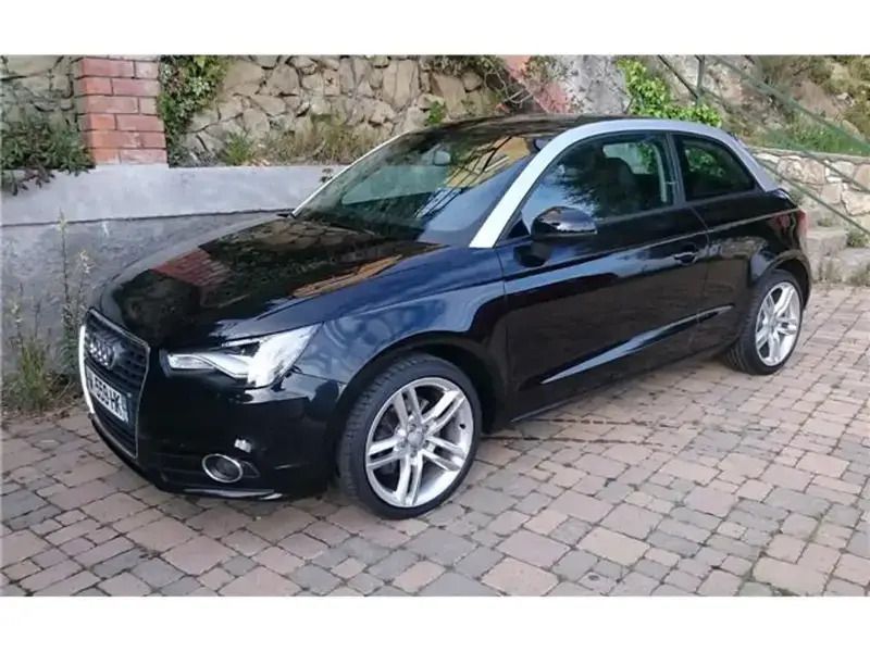 Noir Utilisé 2011 Audi A1 Ambition Citadine | 13 990 € (Prix cher) - Image 1/4