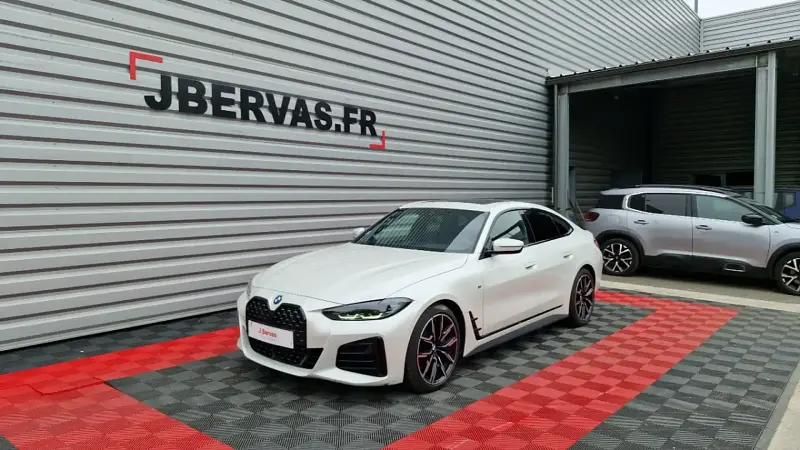 Blanc Utilisé 2023 BMW 420 M Sport Coupé | 43 990 € (Prix juste) - Image 1/4