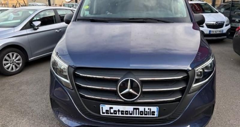 Occasion Mercedes Vito 190 ch (139 kW) 2024 Bleu Van