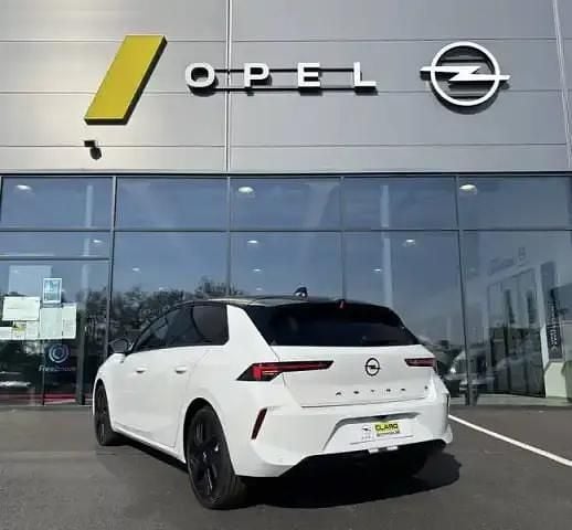Occasion Opel Astra 114 kW (156 ch) 2025 Blanc banquise Berline