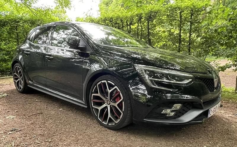 Noir Utilisé 2022 Renault Mégane IV Trophy Berline | 33 000 € (Prix juste) - Image 1/4