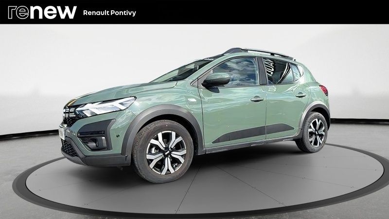 Gris Utilisé 2024 Dacia Sandero Expression Citadine | 16 790 € (Prix juste) - Image 1/4