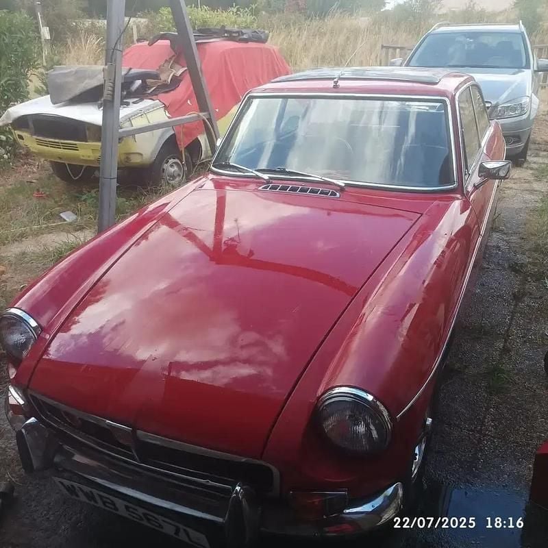 Rouge Occasion 1972 MG B Coupé | 3 400 € - Image 1/4