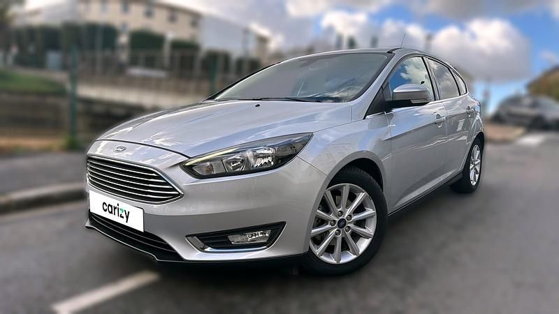 Gris Utilisé 2016 Ford Focus Titanium Berline | 10 490 € (Super prix) - Image 1/4