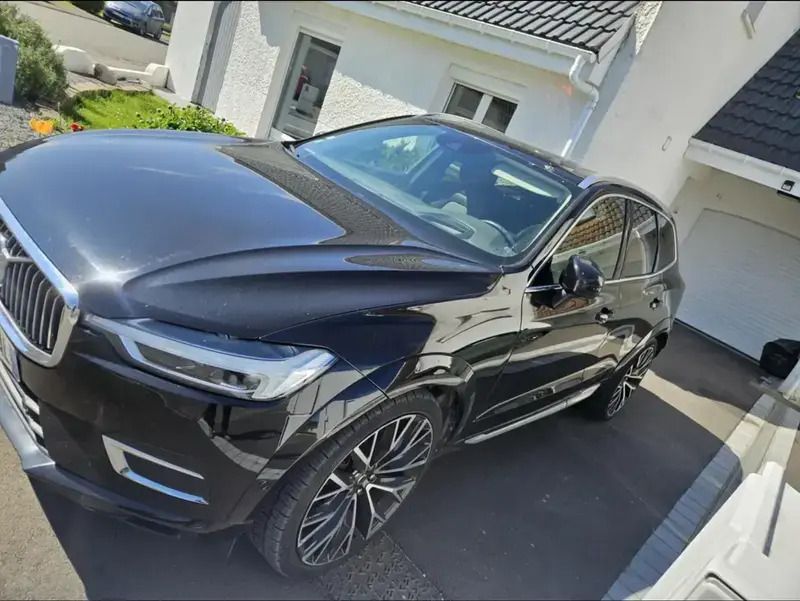 Noir Utilisé 2018 Volvo XC60 Inscription SUV | 22 500 € - Image 1/4