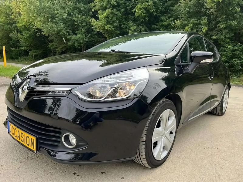 Noir Utilisé 2015 Renault Clio IV Berline | 8 490 € (Prix juste) - Image 1/4