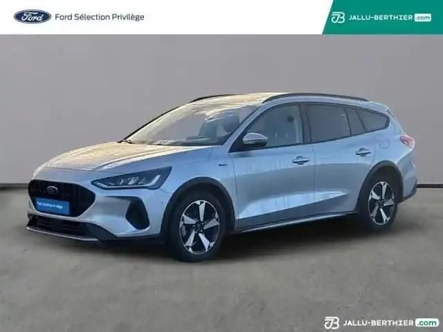 Gris lunaire Occasion 2023 Ford Focus Active Berline | 22 990 € (Prix cher) - Image 1/4
