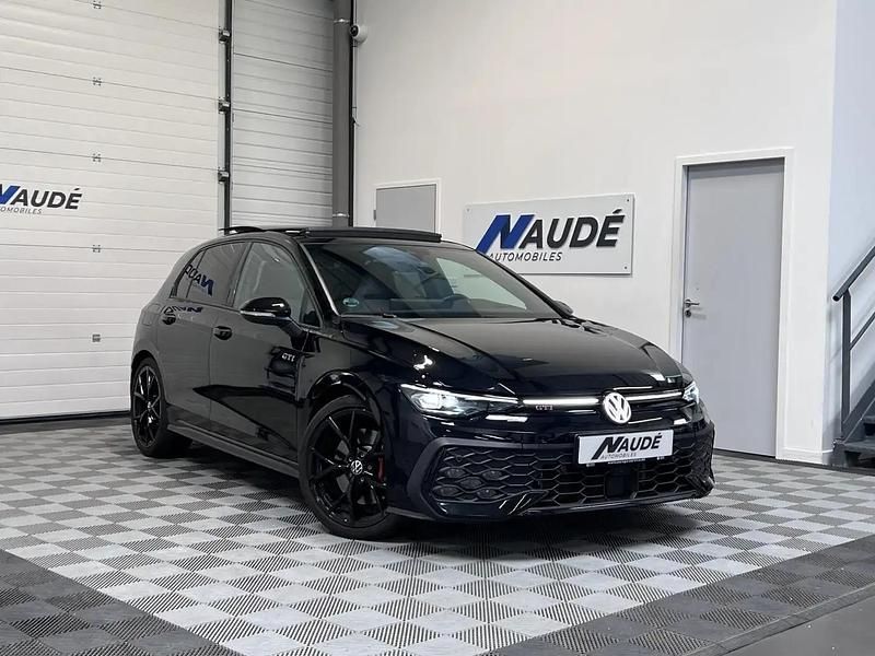 Utilisé 2024 VW Golf VIII GTI Berline | 42 990 € (Prix juste) - Image 1/4