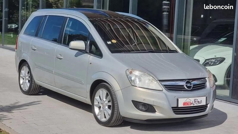 Beige Utilisé 2010 Opel Zafira Cosmo Monospace | 4 900 € - Image 1/4