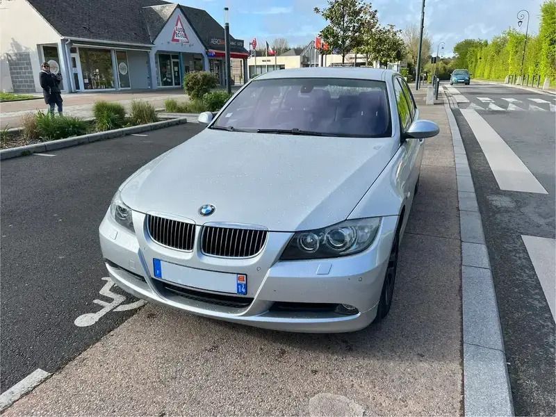 Utilisé 2006 BMW 320 Comfort Edition Berline | 9 000 € - Image 1/4