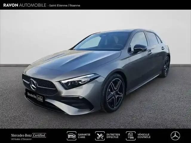 Mountaingrau met. Occasion 2023 Mercedes A200 Berline | 29 990 € (Bon prix) - Image 1/4