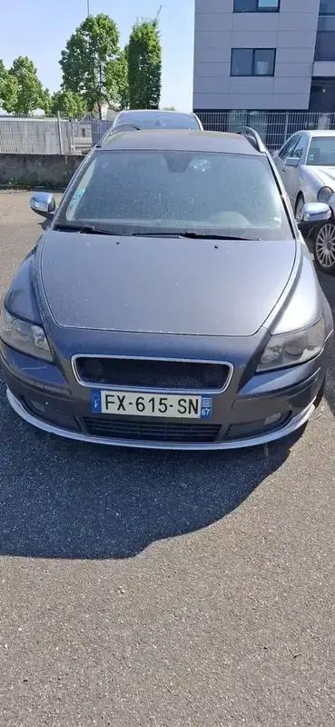 Utilisé 2006 Volvo V50 Break | 2 000 € - Image 1/4