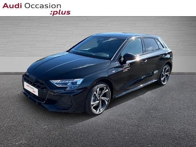 Noir mythe métallisé Utilisé 2026 Audi A3 Sportback e-tron S-Line Citadine | 49 990 € - Image 1/4