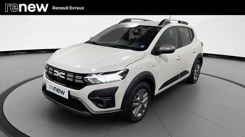 Blanc Utilisé 2022 Dacia Sandero Expression Citadine | 15 990 € (Prix juste) - Image 1/4