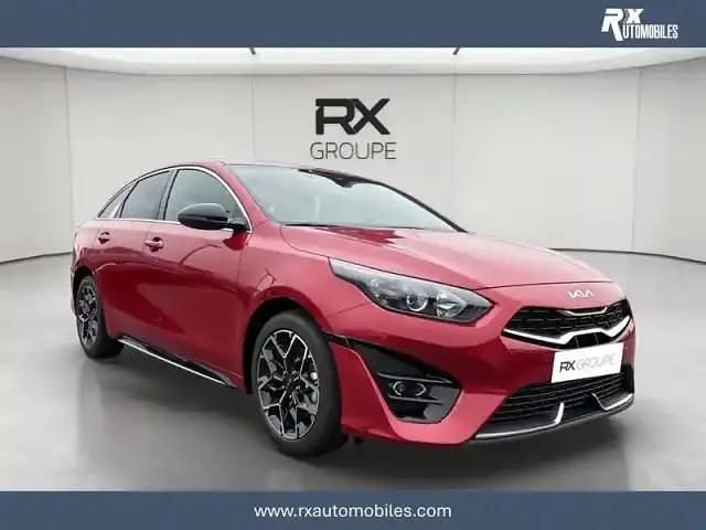 Rouge rubis Occasion 2025 Kia ProCeed Berline | 29 400 € (Super prix) - Image 1/4