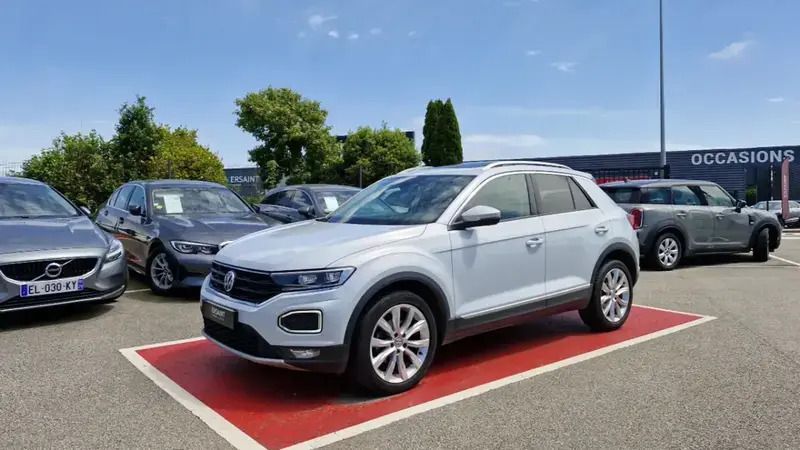 Blanc Utilisé 2018 VW T-Roc Exclusive SUV | 20 490 € (Prix juste) - Image 1/4