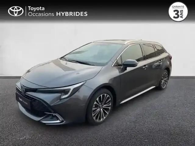 Occasion Toyota Corolla Design 98 ch (72 kW) 2024 Gris Break