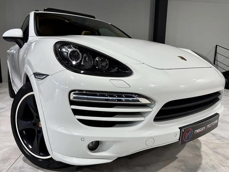 Blanc Utilisé 2012 Porsche Cayenne SUV | 26 900 € (Prix cher) - Image 1/4