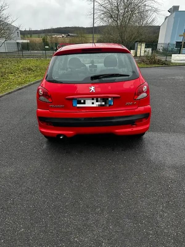 Utilisé 2011 Peugeot 206+ Citadine | 4 900 € (Prix juste) - Image 1/4