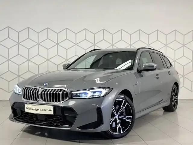 Gris Occasion 2025 BMW 330 Comfort Edition Break | 49 900 € (Prix juste) - Image 1/4