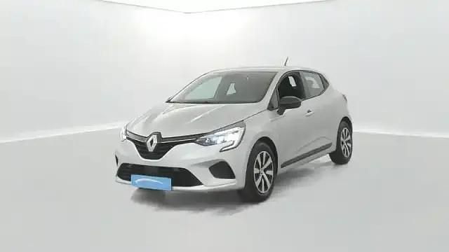 Gris Occasion 2023 Renault Clio V Equilibre Berline | 14 970 € (Prix juste) - Image 1/4