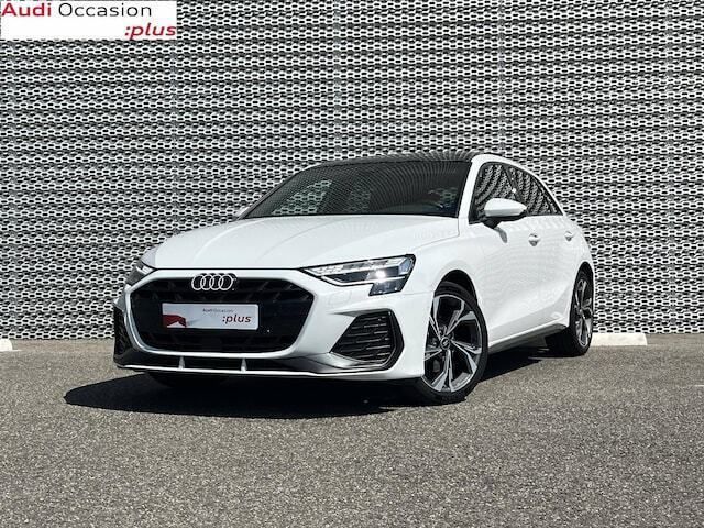 Blanc glacier métallisé Utilisé 2025 Audi A3 S-Line | 37 990 € (Prix assez cher) - Image 1/4
