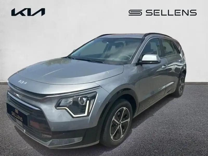 Gris Utilisé 2022 Kia Niro Active SUV | 23 880 € (Prix juste) - Image 1/2