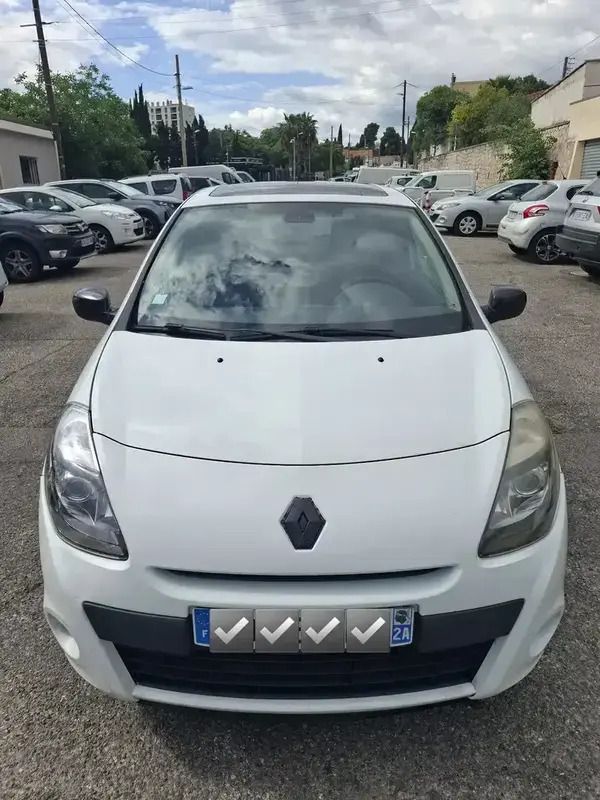 Image 2/4