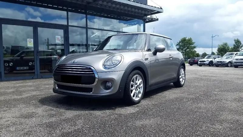 Beige Utilisé 2018 Mini Cooper D Citadine | 13 990 € (Prix juste) - Image 1/2
