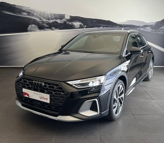 Noir mythic métallisé Utilisé 2025 Audi A3 e-tron Design Citadine | 48 490 € - Image 1/4