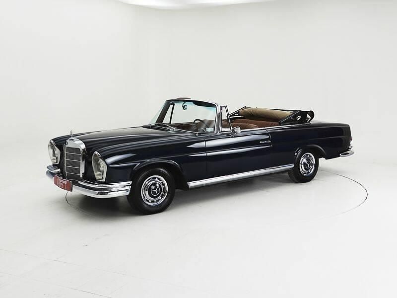 Autres Utilisé 1964 Mercedes 220 SE Cabriolet | 89 950 € - Image 1/4