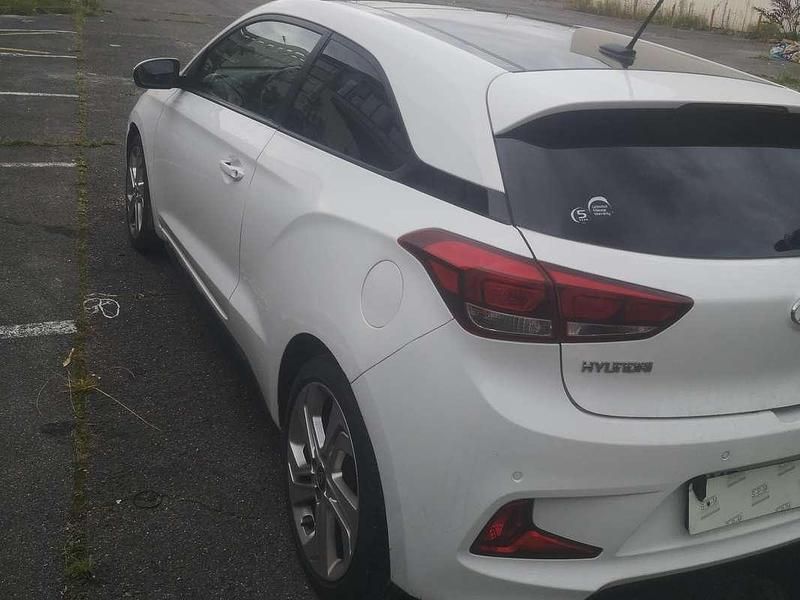 Occasion Hyundai Coupé 90 ch (66 kW) 2017 Blanc Coupé