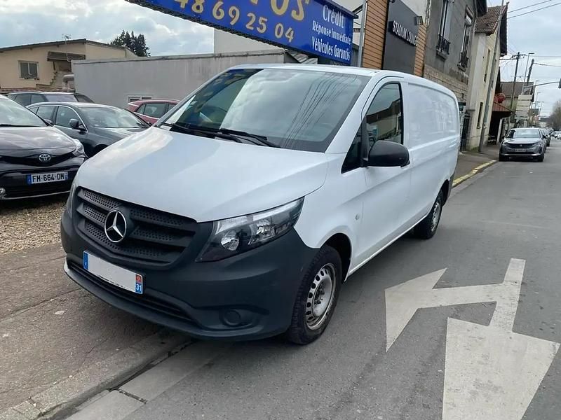 Blanc Utilisé 2019 Mercedes Vito Monospace | 17 900 € - Image 1/4