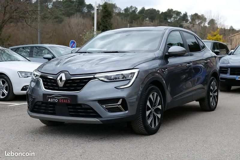 Gris Utilisé 2022 Renault Arkana Business SUV | 13 990 € (Bon prix) - Image 1/4