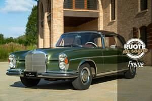 Vert Occasion 1964 Mercedes 220 SE Cabriolet | 75 000 € - Image 1/4